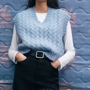 NWT ZARA Cable Knit V Neck Sweater Vest Small